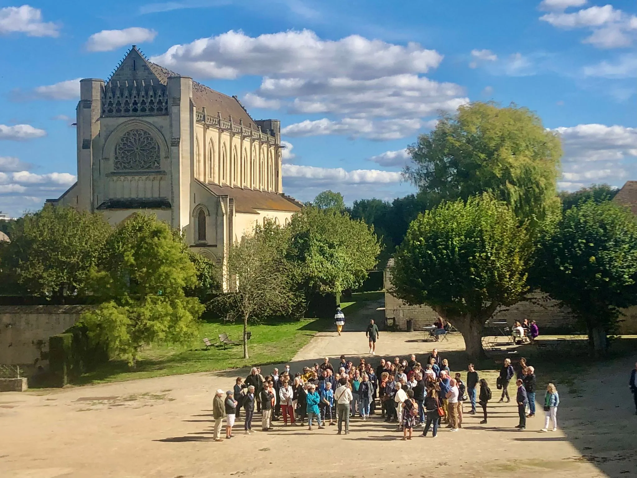 Les Étonnants Patrimoines Visite sensorielle de l'abbaye d'Ardenne