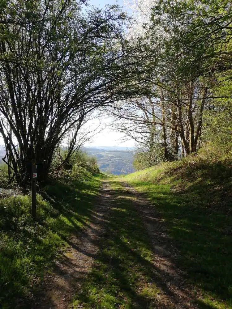 Séjour de randonnée pédestre (Pierres et légendes)