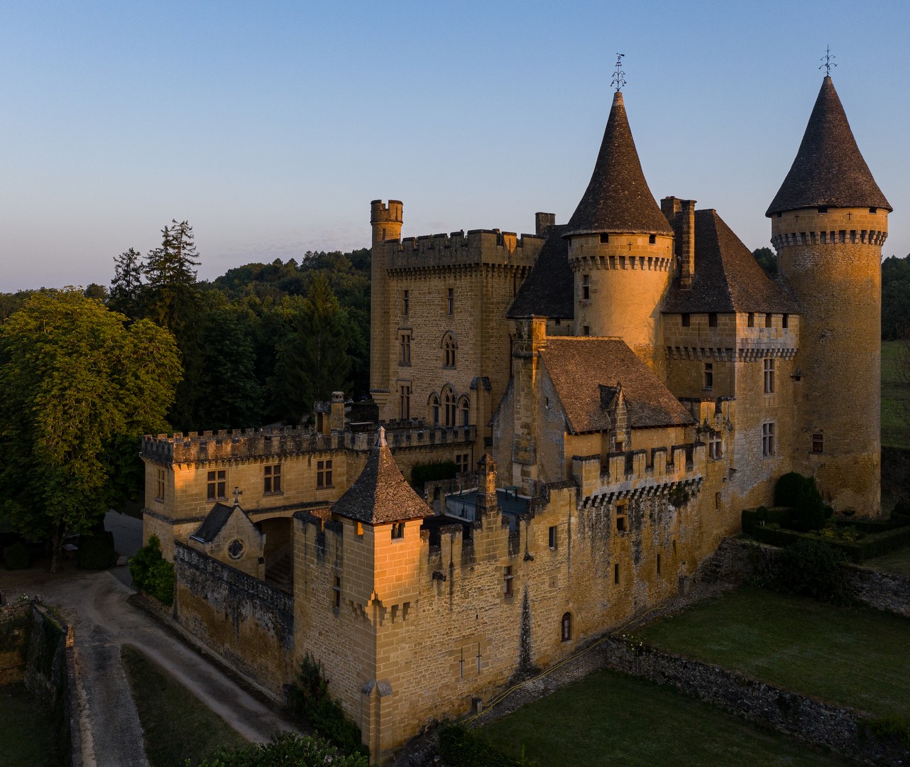 Le mystère de la dame blanche