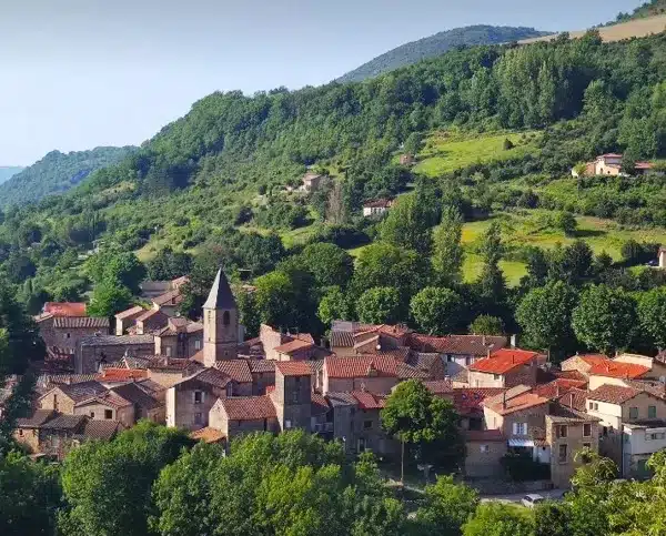 A travers le Rougier Cyclo Saint-Affrique Occitanie
