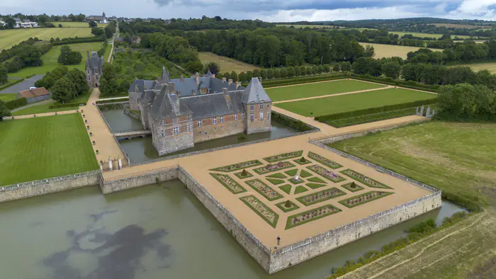 Visite libre du parc Château et jardins de Carrouges Carrouges