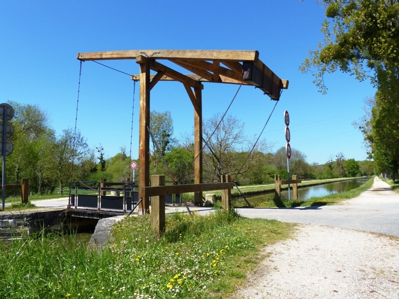 Circuit du Canal de Berry Saint-Amand-Montrond Centre-Val de Loire