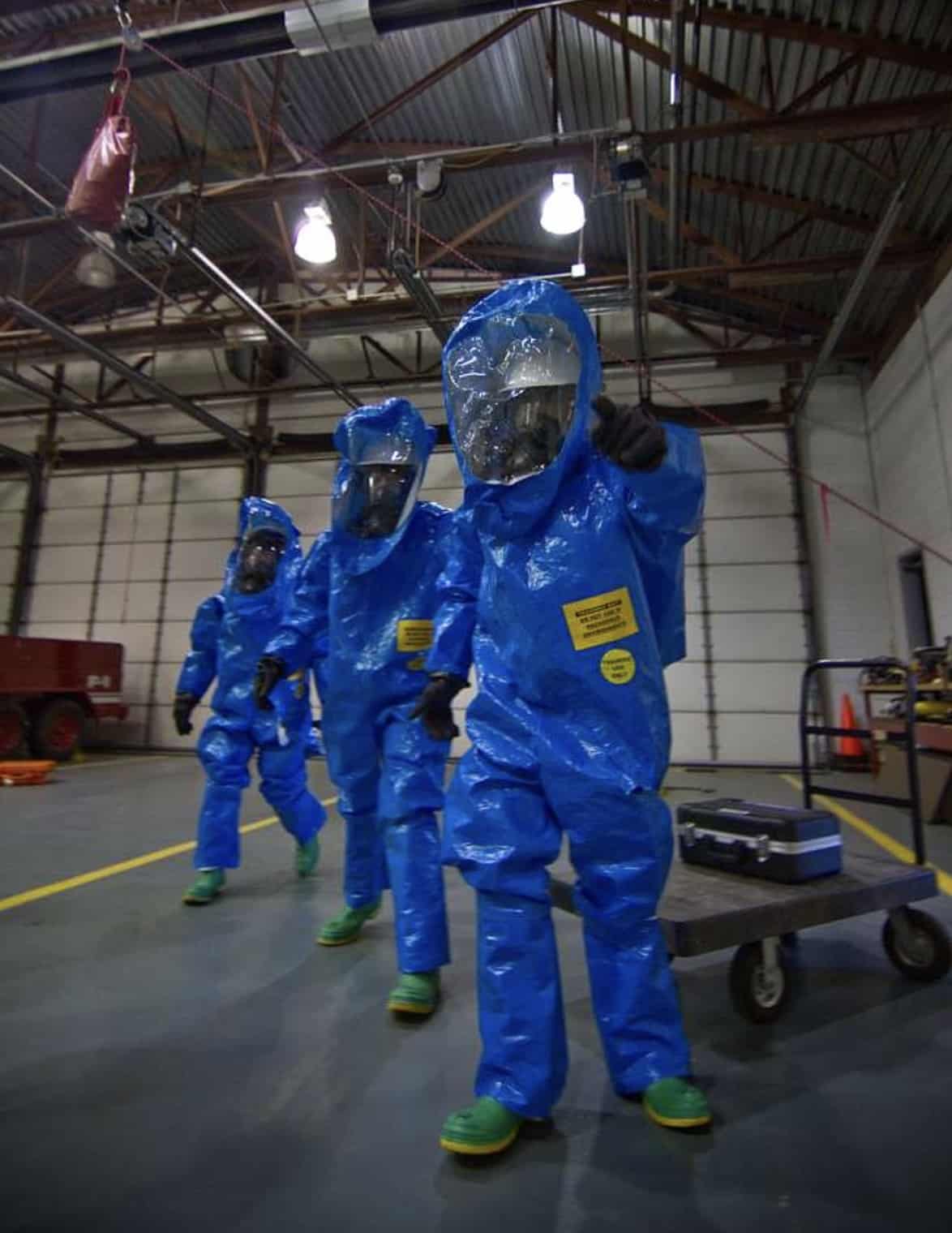 suit hazmat 2025
