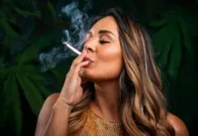 femme fumeur cannabis colombie