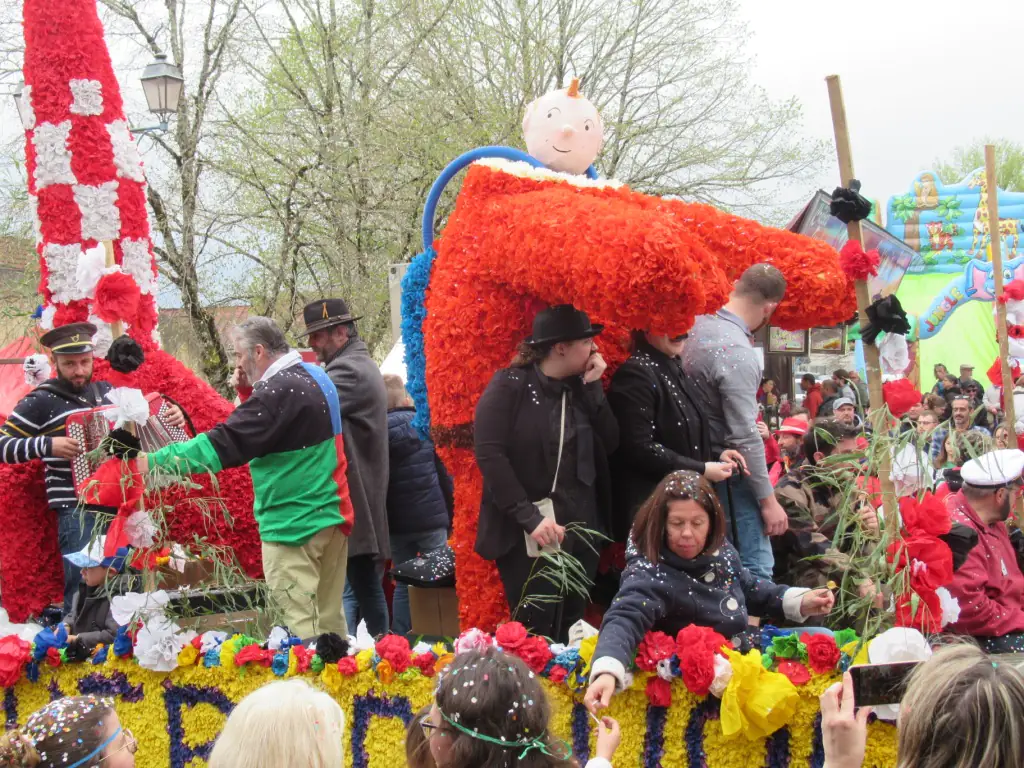 Corso fleuri de Lanouaille