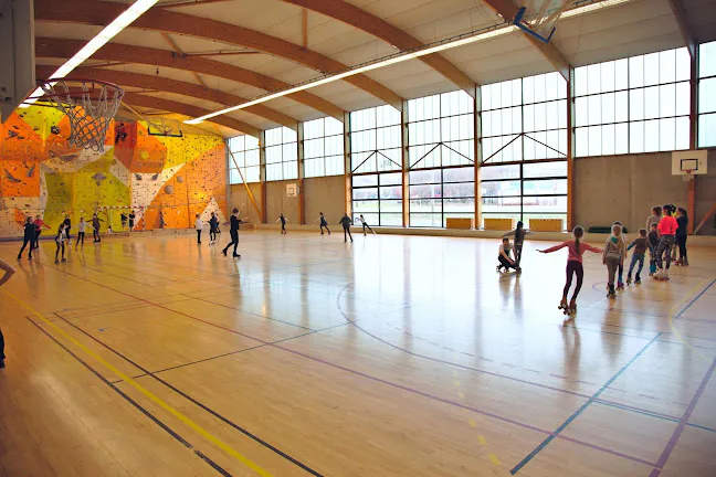 migrants gymnase Félix Masson rennes