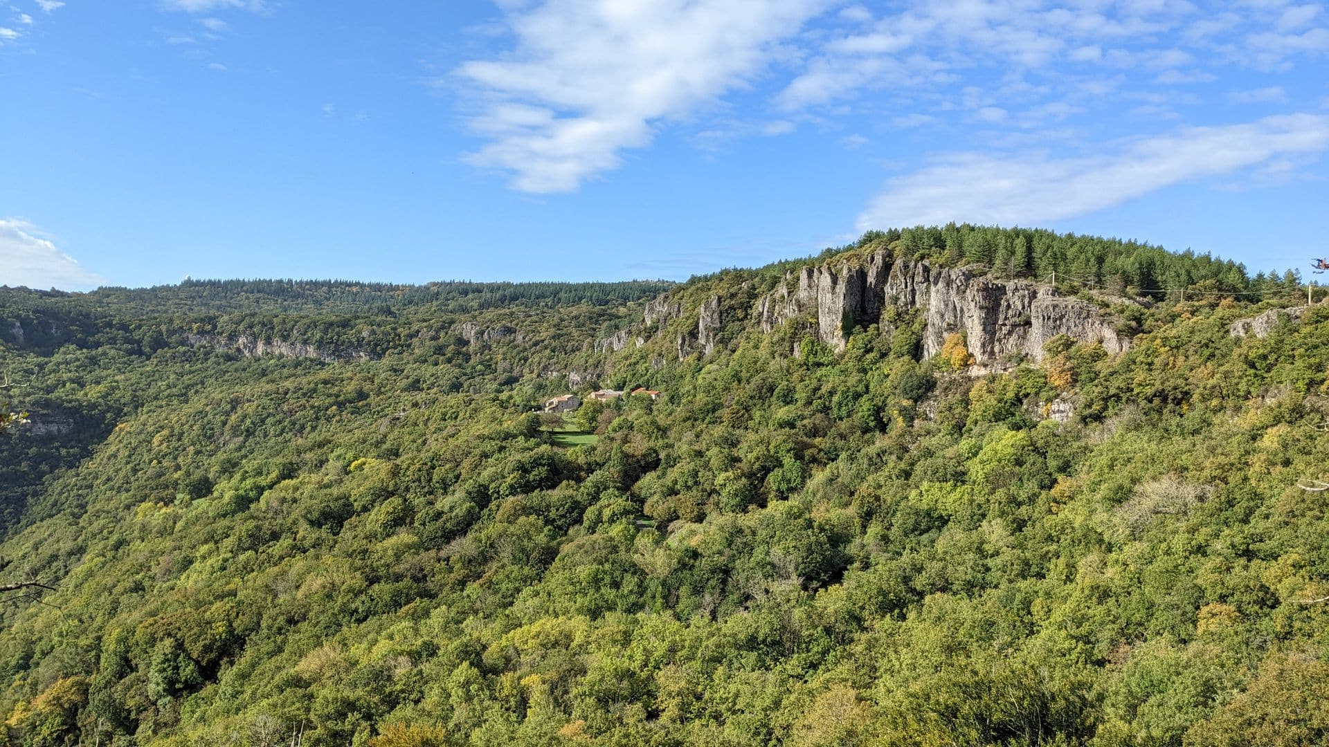 RANDONNÉE DU CIRQUE DE LABEIL Lauroux Occitanie