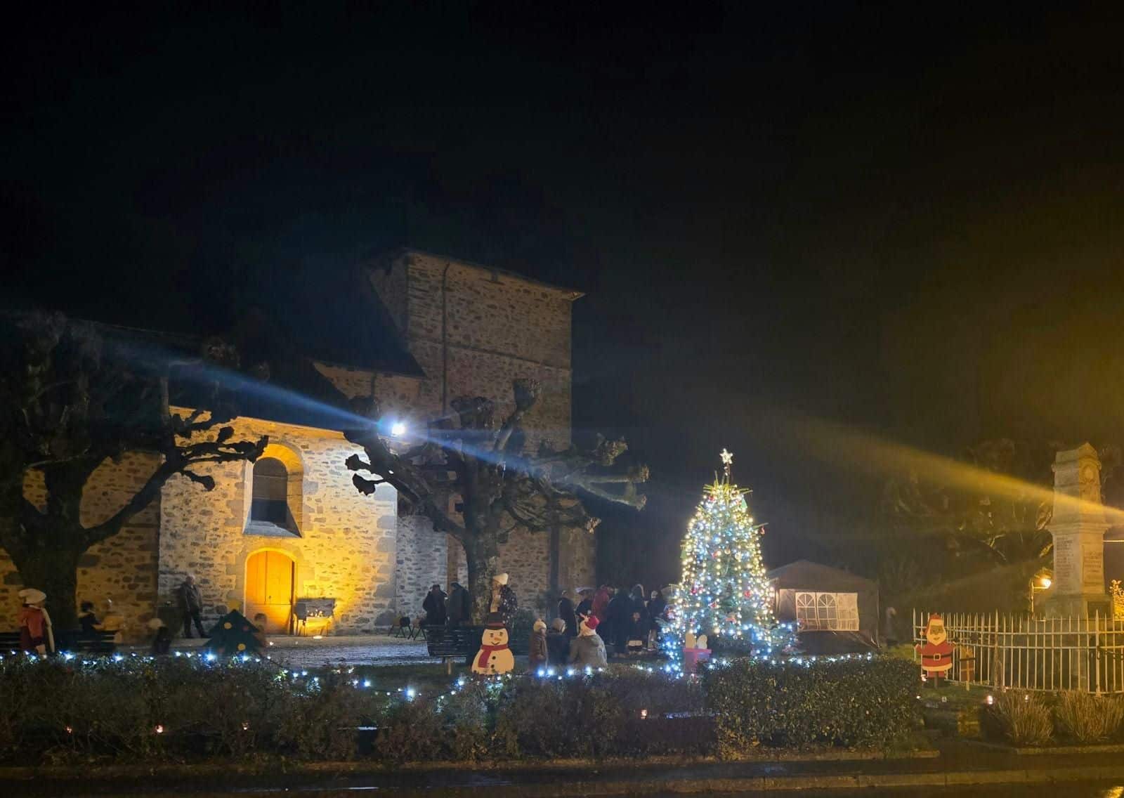 Illumination de Noël à Saint-Julien-Le-Vendomois