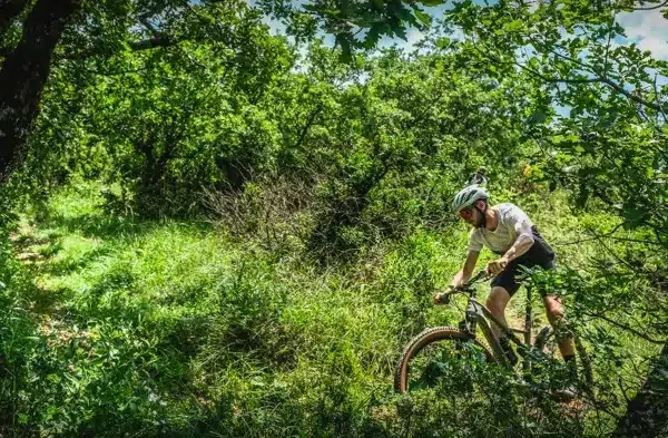 N°16 VTT Montagnes russes grandeur nature Saint-Jean-d'Alcapiès Occitanie