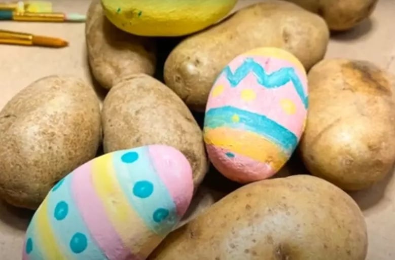 oeufs paque pomme-de-terre