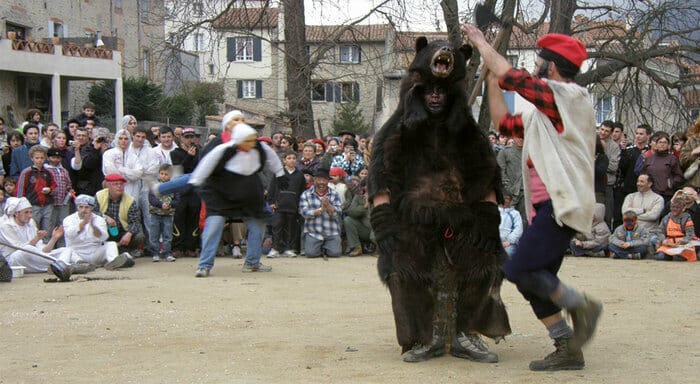 Fête de l'Ours de Saint Laurent de Cerdans Saint Laurent de Cerdans Saint-Laurent-de-Cerdans