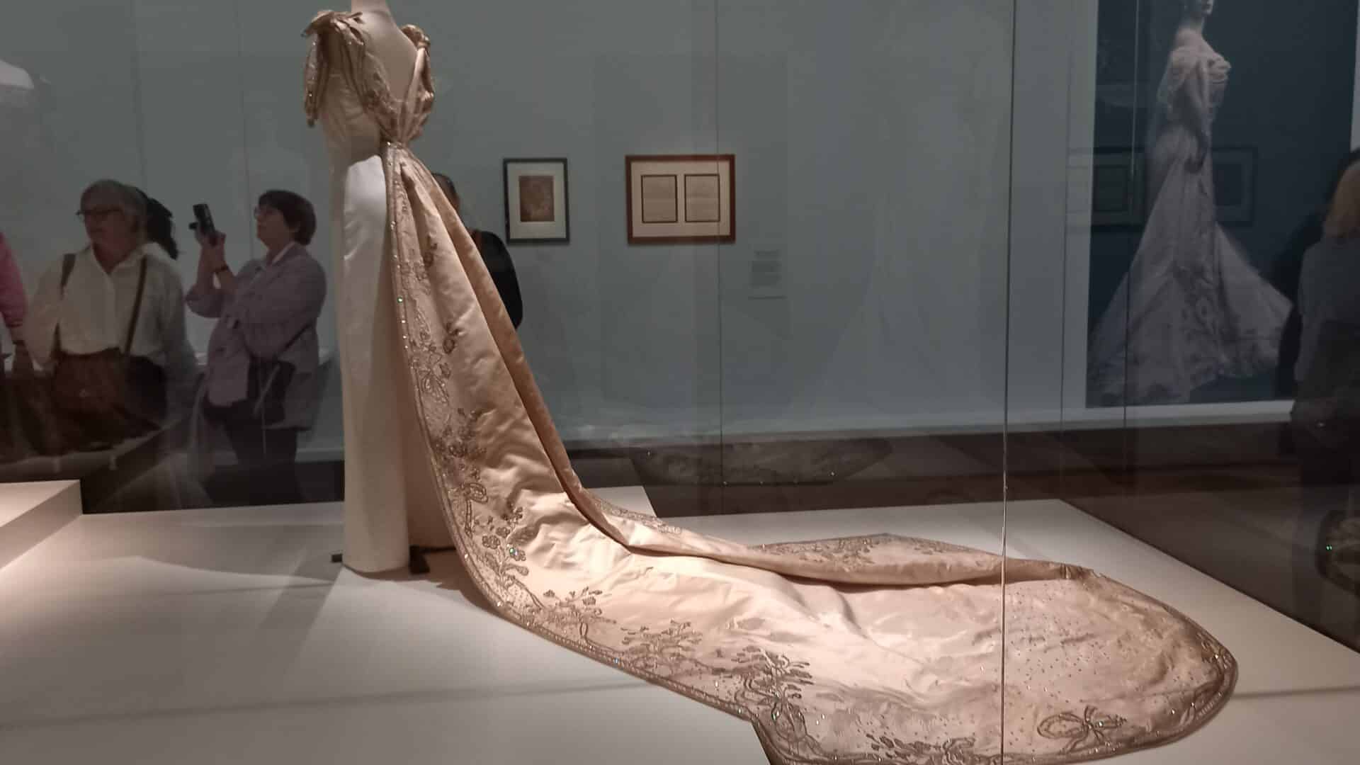 charles frederick worth