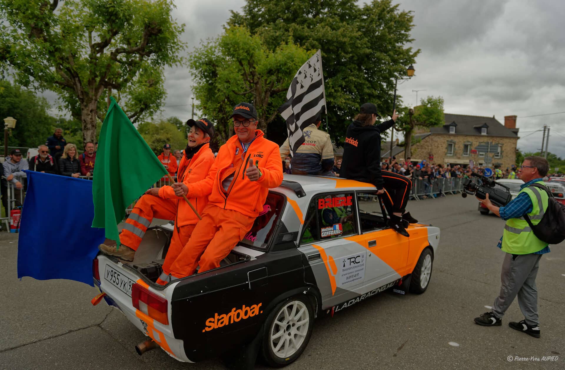 Mathieu GEFFRAY (FR) lors de la parade des pilotes au Lohéac Legend festival 2025