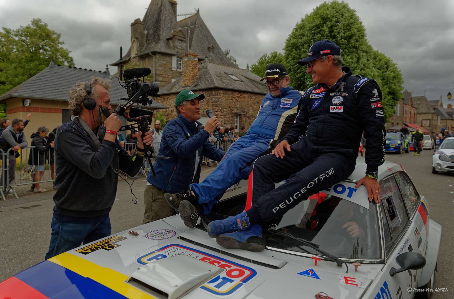 Yves LECOMTE - Gaetan JAN (FR) lors de la parade des pilotes au Lohéac Legend festival 2025