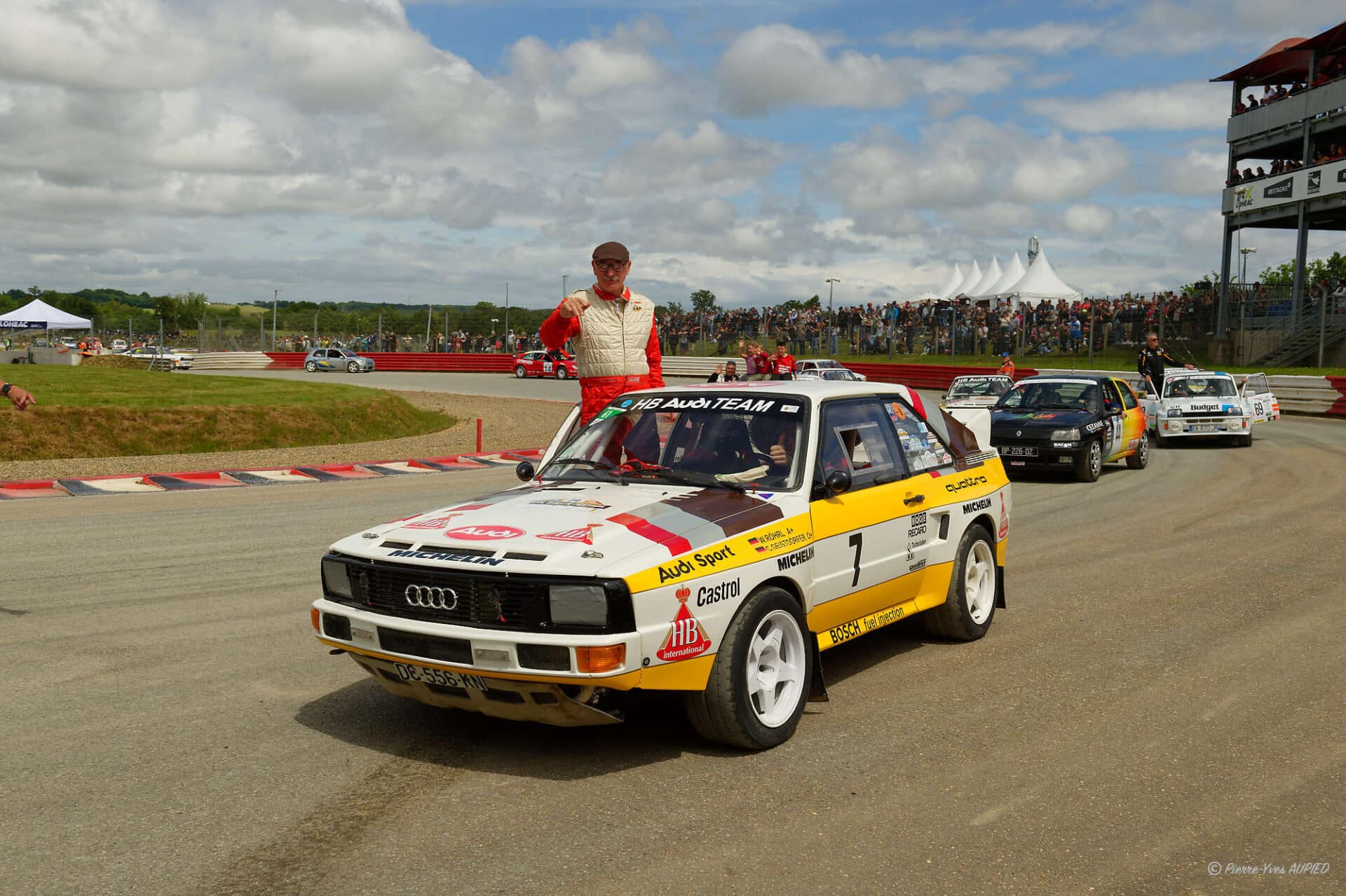 Claude MILLET (F) lors de la parade des pilotes sur le circuit du Rallycross au Lohéac Legend Festival 2025