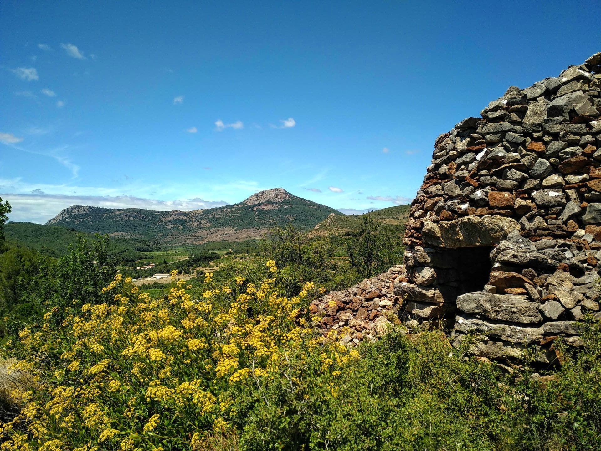 RANDONNÉE DU SENTIER DES MINES Cabrières Occitanie