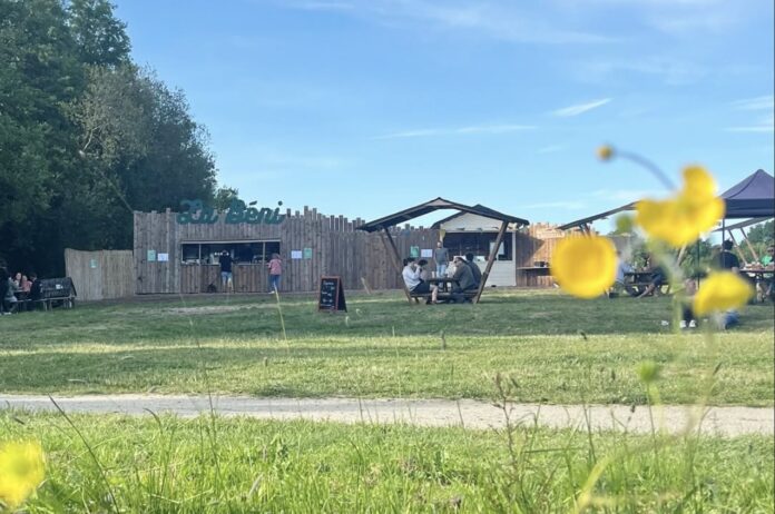 beni guinguette vern-sur-seiche