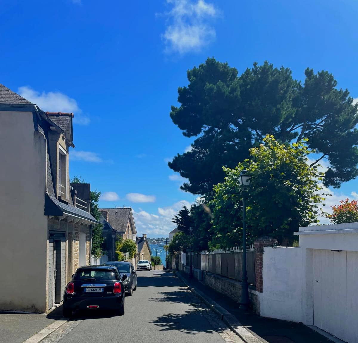 Entrée vers la plage du Prieuré