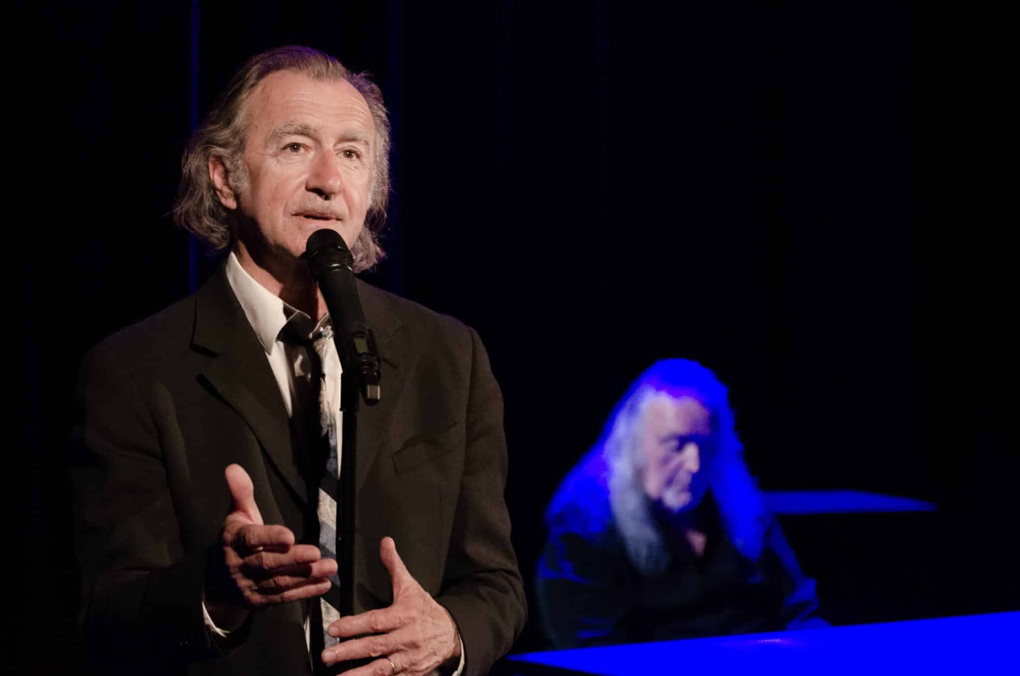 CHRISTOPHE MALAVOY " LES ENCHANTEURS "