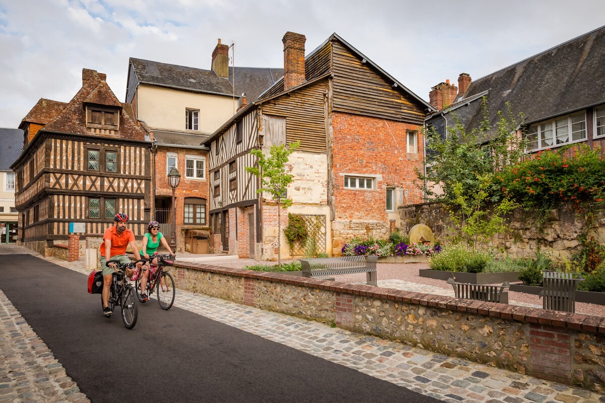La Verdoyante de Orbec à Livarot Orbec Normandie