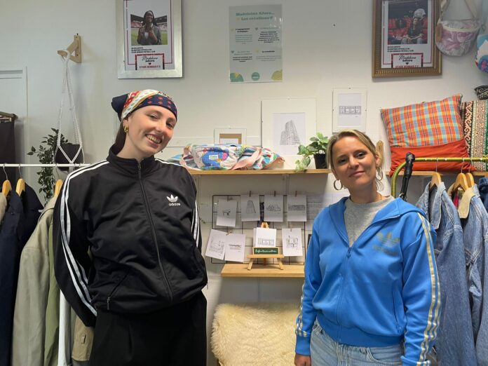 Charlotte et Carole de la boutique Madeleine Adore Charlotte et Carole de la boutique Madeleine Adore