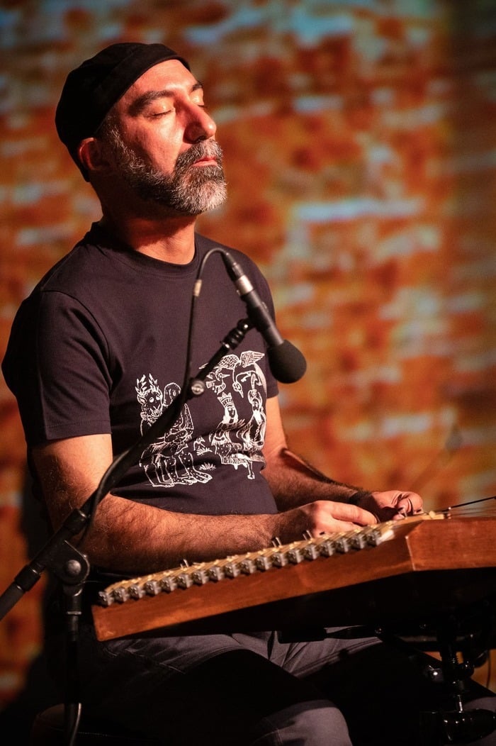 Orchestre National de Bretagne – Cartes postales – Iran et Écosse Couvent des Jacobins Rennes Mercredi 15 octobre Orchestre National de Bretagne - Cartes postales - Iran et Écosse Couvent des Jacobins Rennes