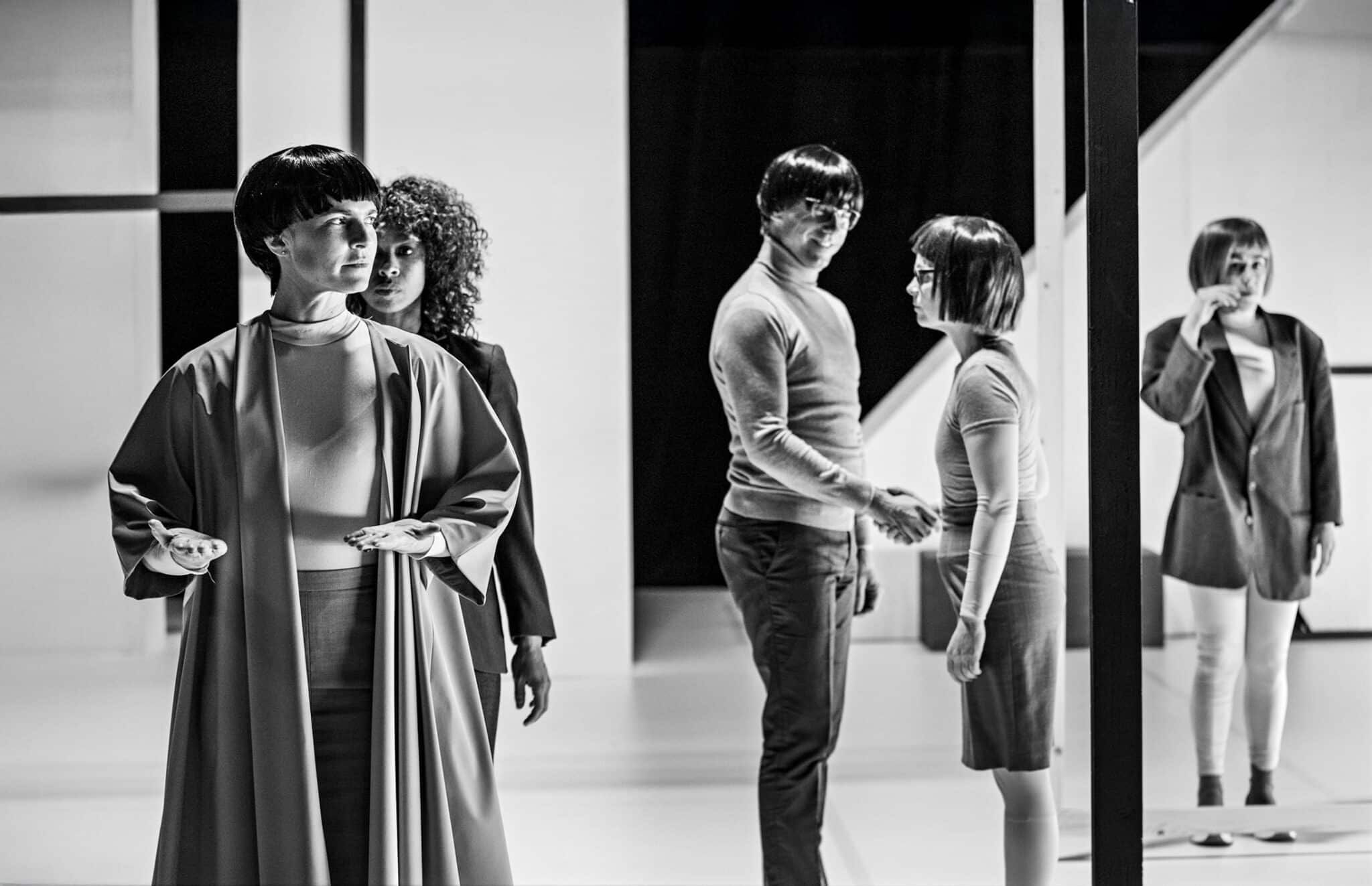 THÉATRE MONDE NOUVEAU