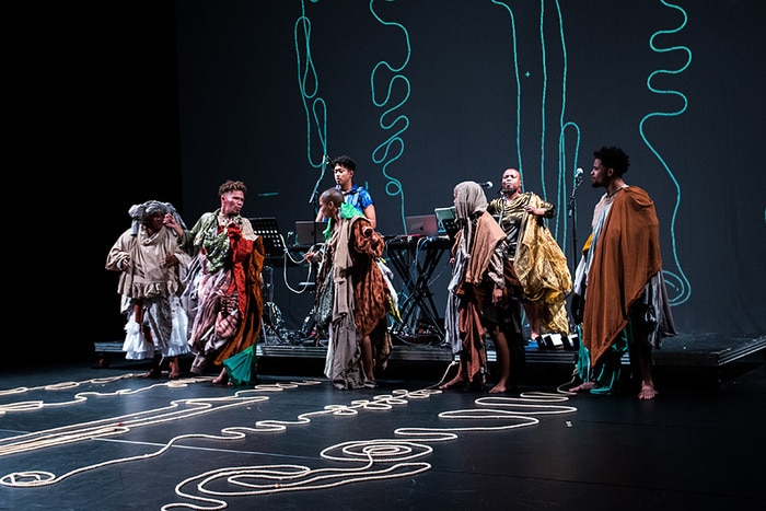 ...HOW IN SALTS DESERT IS IT POSSIBLE TO BLOSSOM...