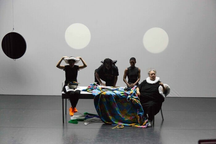 Betty Tchomanga - Histoire(s) Décoloniale(s) #Portraits croisés POLE-SUD