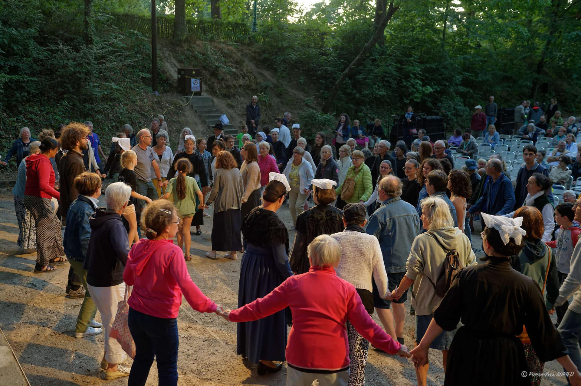 Le Cercle Celtique de Chartres de Bretagne aux Mercredis du Thabor de Rennes le 2 Juillet 2025