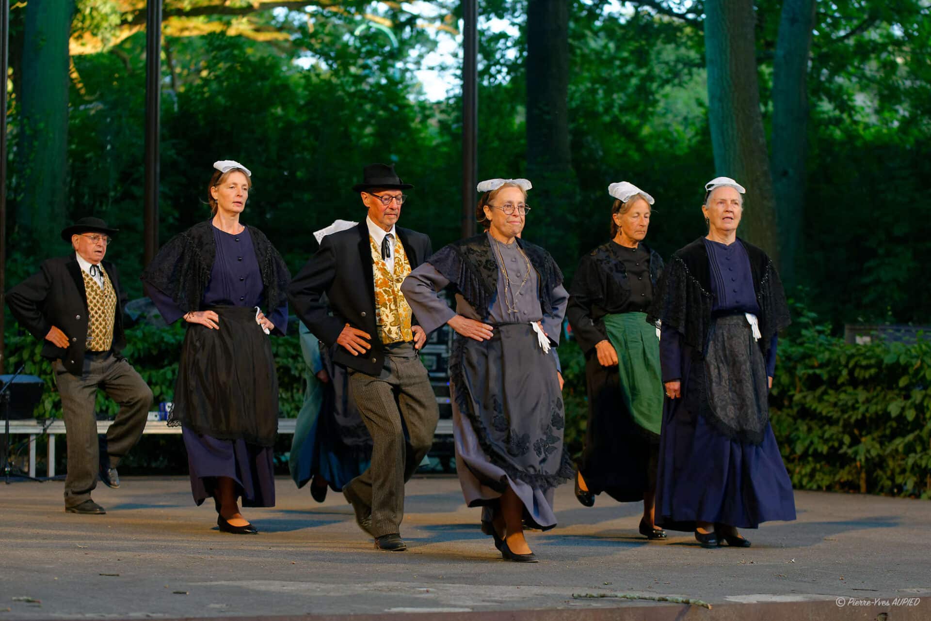 Le Cercle Celtique de Chartres de Bretagne aux Mercredis du Thabor de Rennes le 2 Juillet 2025