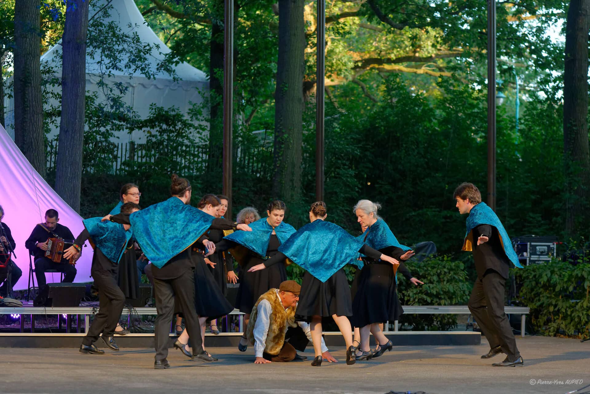 La compagnie Astour lors de la seconde soirée des. Mercredis du Thabor le 9 Juillet 2025 à Rennes
