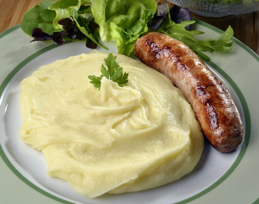 Repas aligot-saucisse à Dégagnac