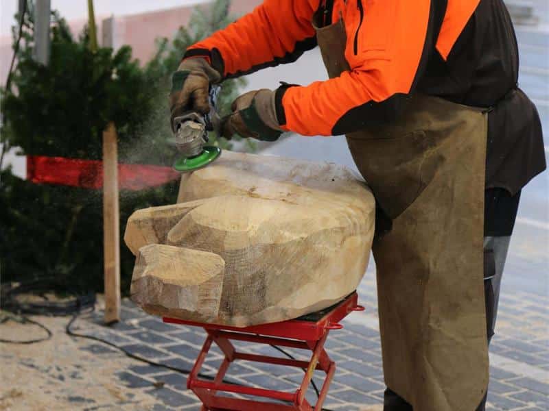 Sculpteur sur bois