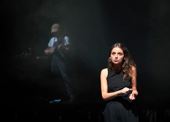 Une histoire subjective du Proche-Orient mais néanmoins valide...je pense Théâtre-Sénart Lieusaint