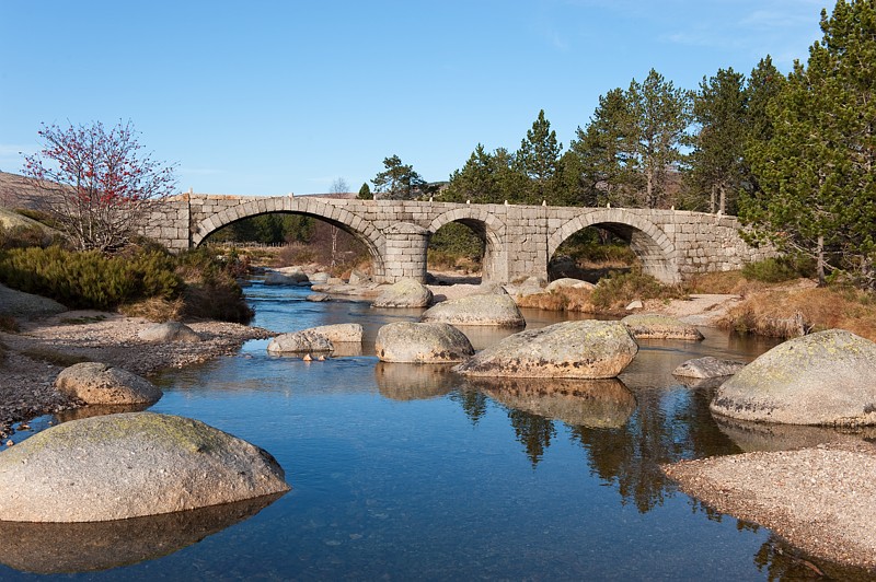 Le Pont du Tarn par la Croix de Berthel Pont de Montvert Sud Mont Lozère Occitanie