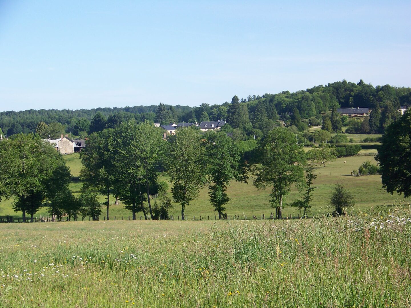 Circuit du bourg Lamongerie Nouvelle-Aquitaine Circuit du bourg Lamongerie Nouvelle-Aquitaine