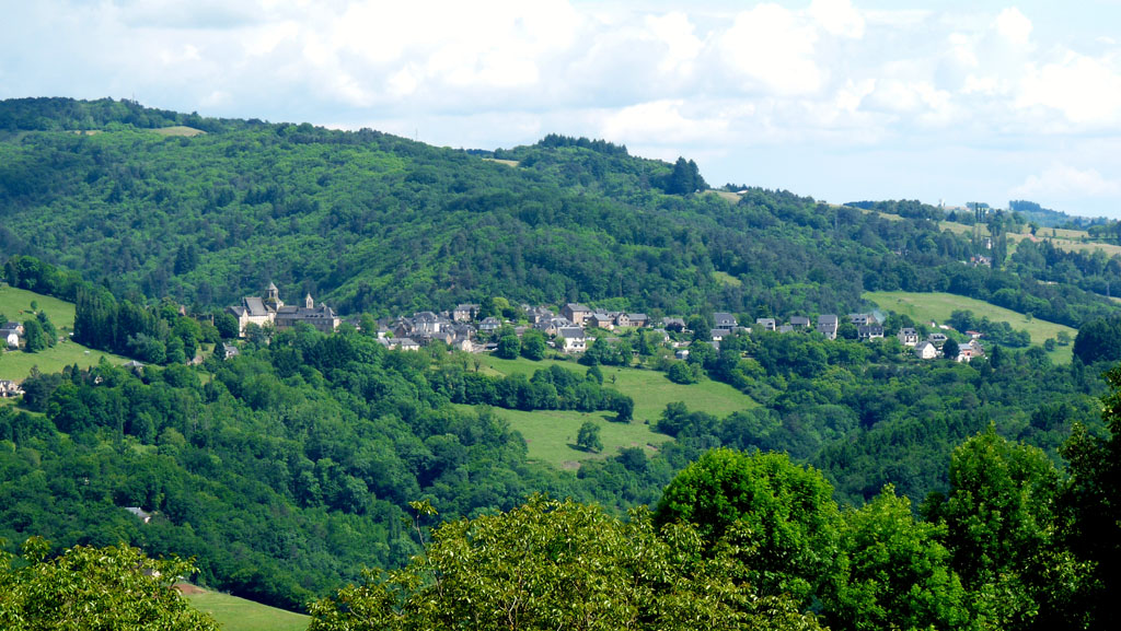 Des vergers aux berges de la Corrèze Saint-Hilaire-Peyroux Nouvelle-Aquitaine