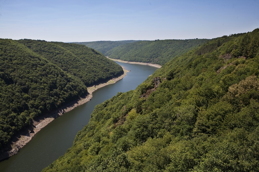 Vers le trou du loup Bassignac-le-Haut Nouvelle-Aquitaine