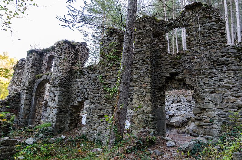 Sentier du Bocard Vialas Occitanie