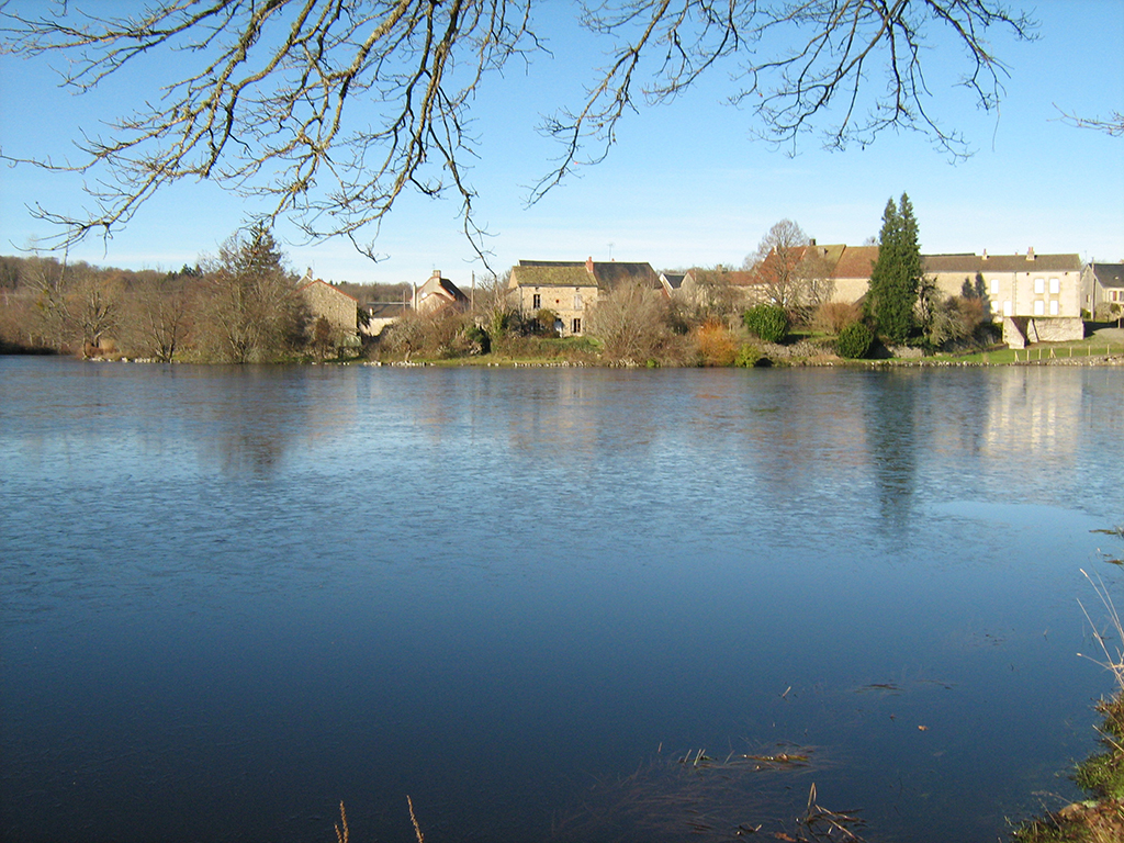 Circuit Pédestre N°18 CC "Balade autour de Chamberaud" Chamberaud Nouvelle-Aquitaine