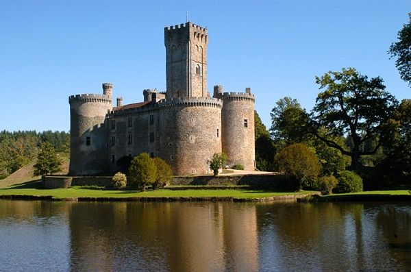 Sentier de Montbrun Dournazac Nouvelle-Aquitaine Sentier de Montbrun Dournazac Nouvelle-Aquitaine