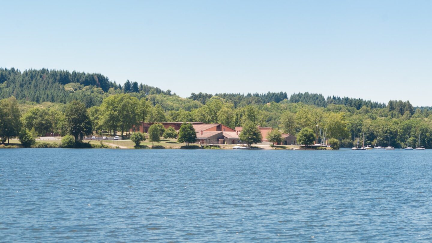 Véloroute Limoges Lac de Saint-Pardoux Limoges Nouvelle-Aquitaine