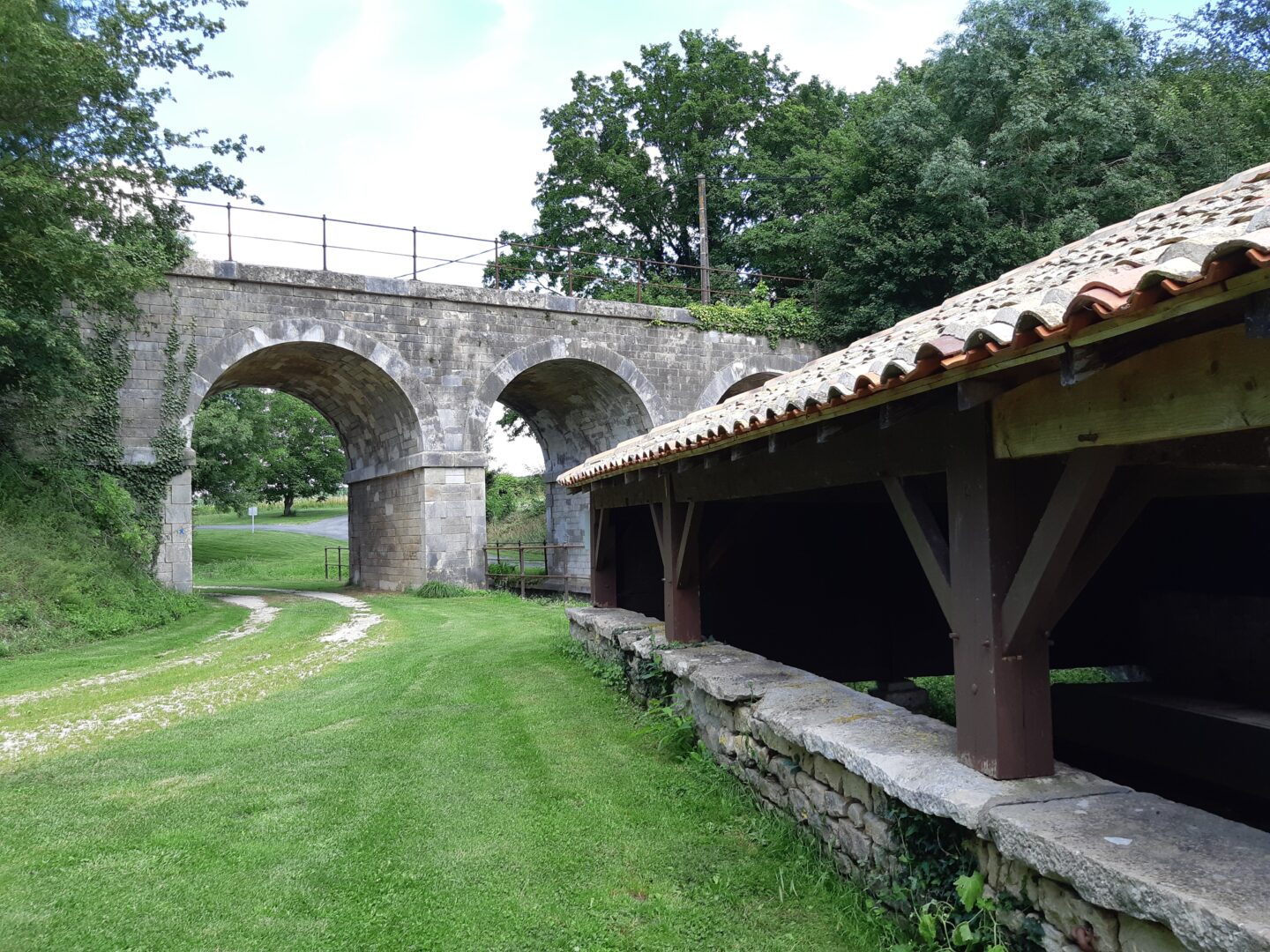 Chapelles et fontaines Luché-sur-Brioux Luché-sur-Brioux Nouvelle-Aquitaine