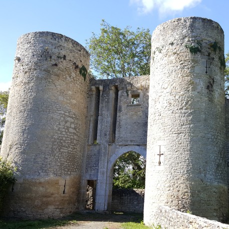 Le pont de la Roche Luzay Nouvelle-Aquitaine