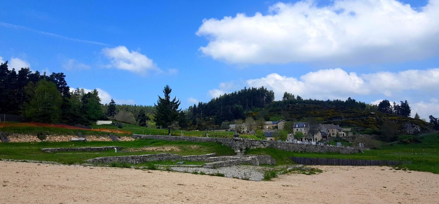 PR17 VOLPILLAC Peyre en Aubrac Occitanie