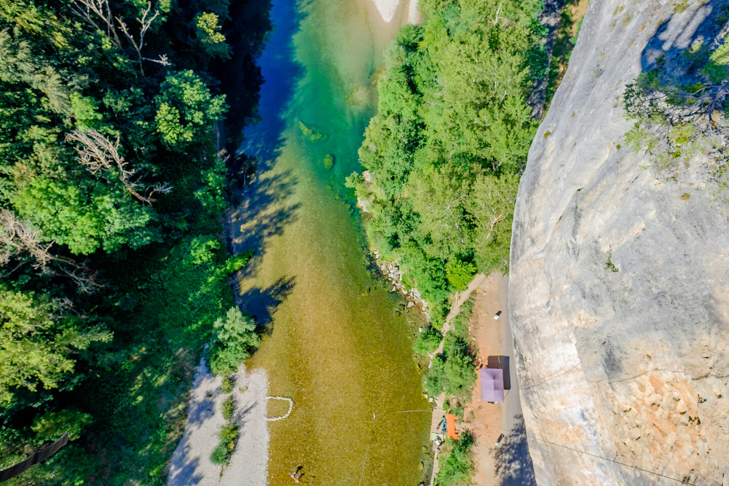 SAINT-CHÉLY-DU-TARN LA MALÈNE Gorges du Tarn Causses Occitanie SAINT-CHÉLY-DU-TARN LA MALÈNE Gorges du Tarn Causses Occitanie