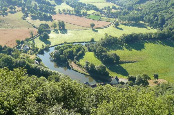 Randonnée Rignac PR18 Rignac Occitanie