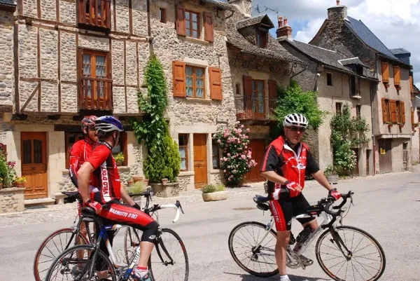 Le circuit des 11 plus beaux villages de France Entraygues-sur-Truyère Occitanie