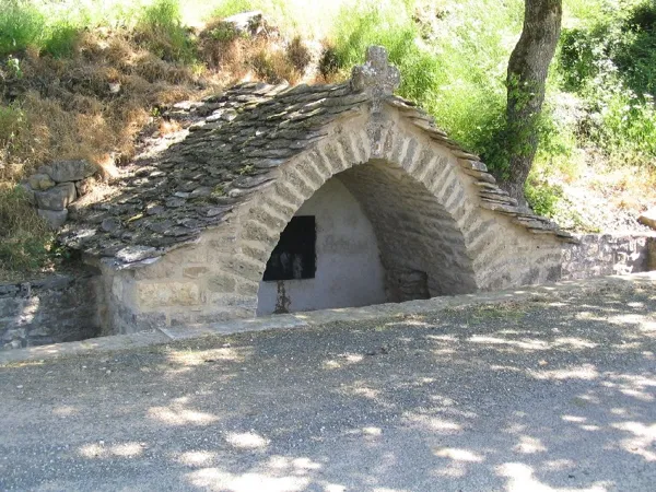 Randonnée Les Fontaines Voûtées à Sévérac-le-Château Sévérac d'Aveyron Occitanie